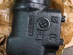 Deutz-Fahr Steuerpumpe, 04438080