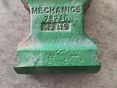 John Deere Gearbox Shaft (used) - John Deere 7010