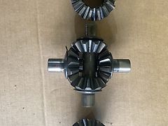 John Deere DIFFERENTIAL GEARS (used) - John Deere 3215,3415,3220,3420,3200,3400