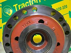 John Deere BRAKE DISK HOUSING (used) for John Deere Telehandler 3215,3415,3220,3420,3200,3400 series