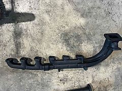 John Deere EXHSAUST MANIFOLD (used) - John Deere 7R, 8R, 8020, 8030