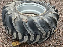 Trelleborg TWIN 425, 600/55-26,5 auf 8-Loch-Felge, Details s. Fotos, Einzelstück