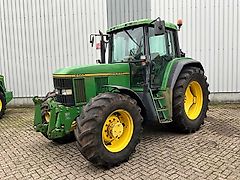John Deere 6900