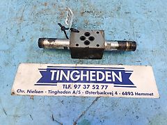 New Holland CR9090 (Spare part/Reservedel/Ersatzteil)