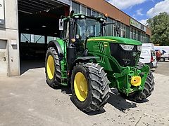 John Deere 6195M