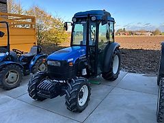 New Holland TN75N