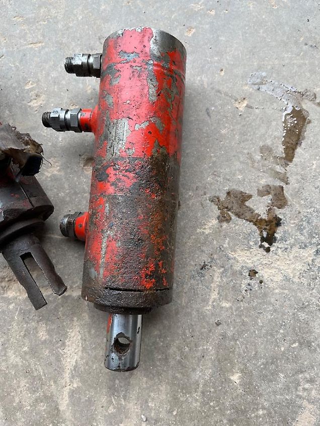 Strautmann Hydrofox Hydraulikblock mit Zylindern