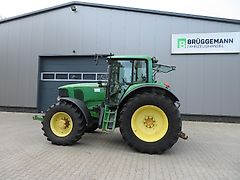 John Deere 6820