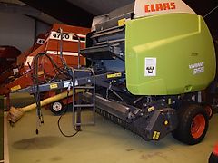 Claas Variant 365 RC