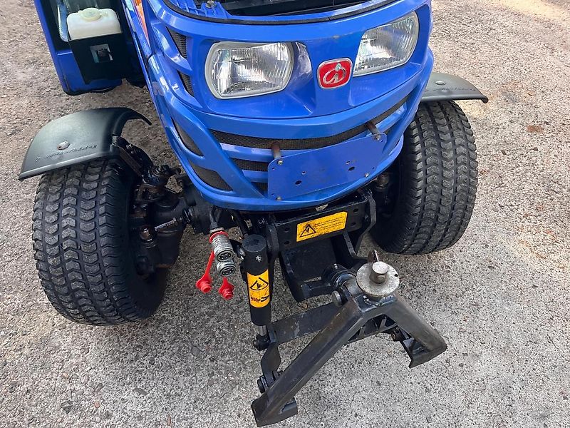 Iseki Iseki TM 3215 AHLK Kommunaltraktor Schlepper Winterdienst Traktor
