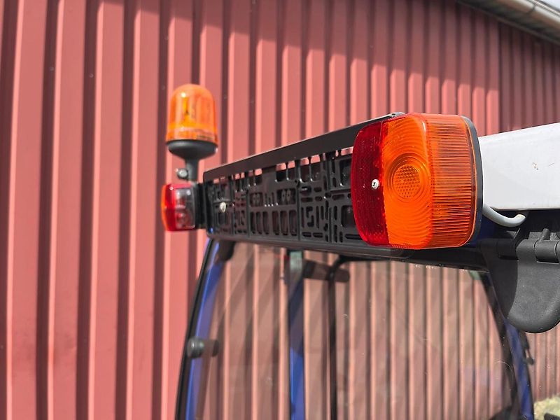 Iseki Iseki TM 3215 AHLK Kommunaltraktor Schlepper Winterdienst Traktor