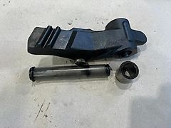 John Deere PAWL FOR RANGE BOX (used) - John Deere 6030, 6020, 7030, 7R, 6M, 6R, 7020