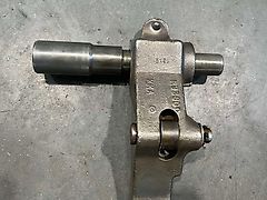 John Deere PAWL FOR RANGE BOX (used) - John Deere 6M, 6R, 6030, 6020, 7030, 7R, 7020