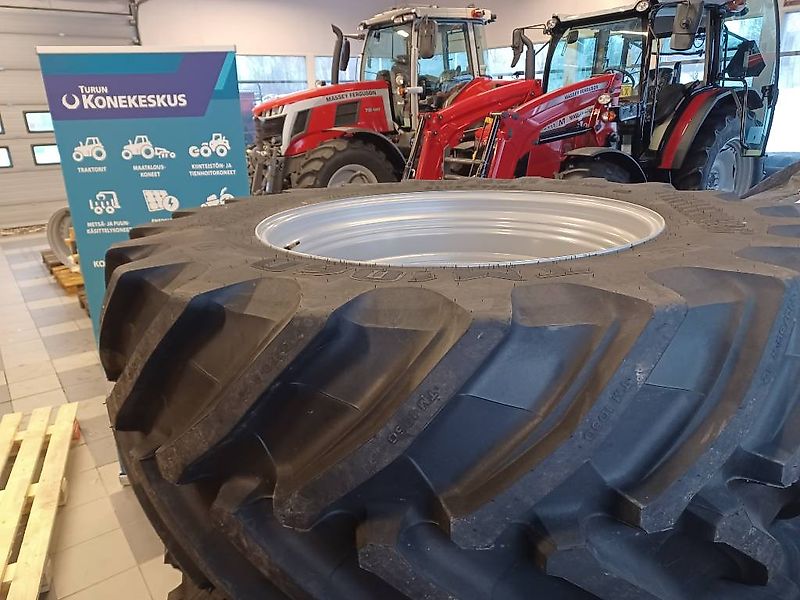Trelleborg VF 710/60R42 renkaat vanteineen