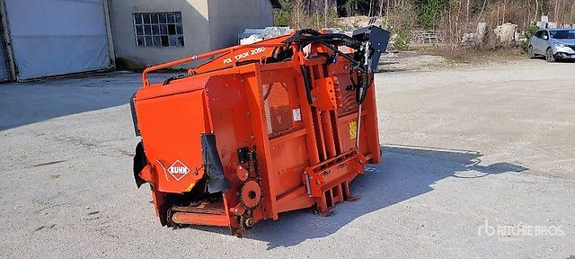 Kuhn Polycrok 2050