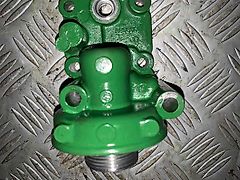 John Deere Power Quad Gearbox Filter Housing (used) for John Deere 6M,6R,6000,6010,6020,6030