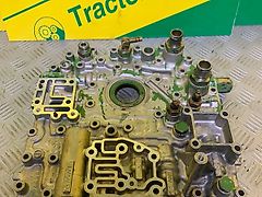 John Deere Power Quad Gearbox Housing (used) - John Deere 6000 serie