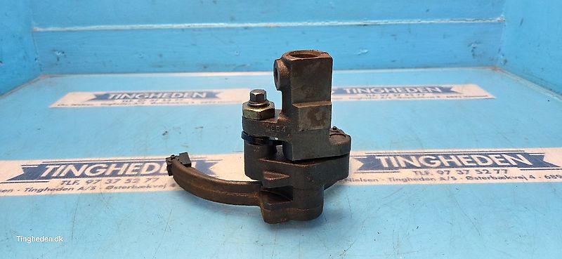 New Holland 8340 (Spare part/Reservedel/Ersatzteil)