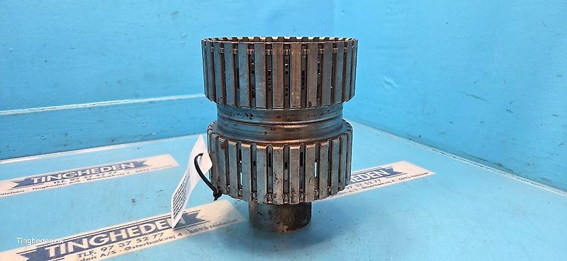 New Holland 8340 (Spare part/Reservedel/Ersatzteil)