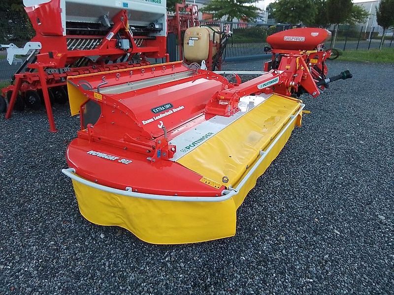 Pöttinger Novacat 302 ED Heckmähwerk Scheibenmähwerk Aufbereiter