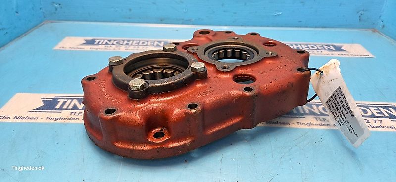 New Holland 8340 (Spare part/Reservedel/Ersatzteil)