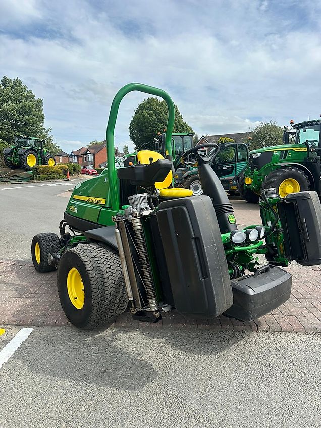 John Deere 7500AE