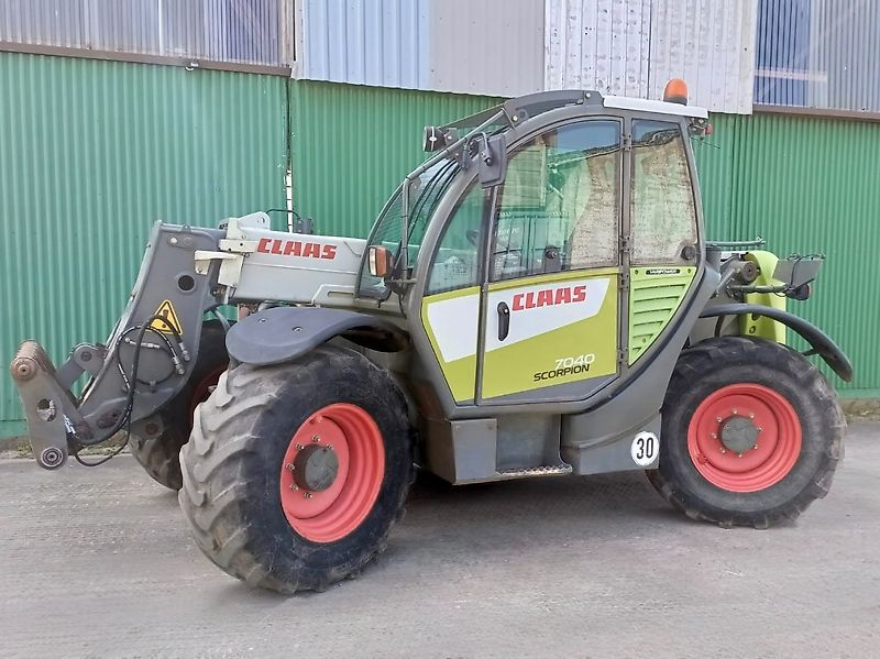 Claas Scorpion 7040 Varipower