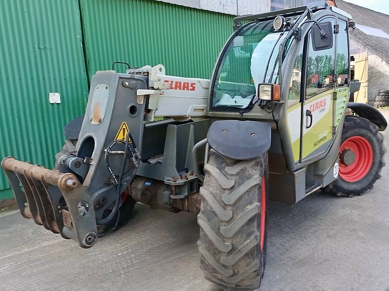 Claas Scorpion 7040 Varipower