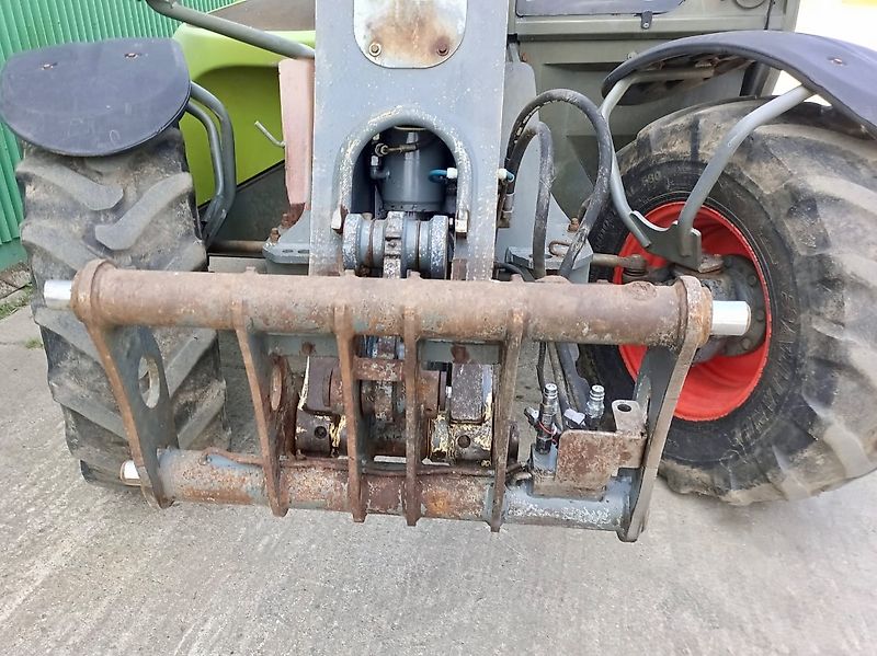 Claas Scorpion 7040 Varipower