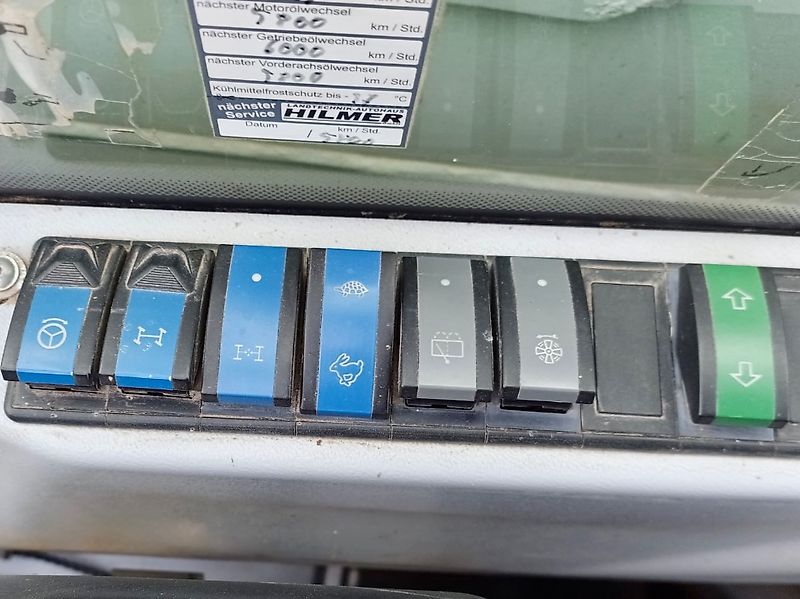 Claas Scorpion 7040 Varipower