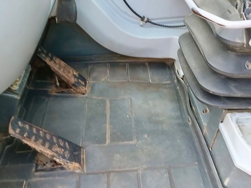 Claas Scorpion 7040 Varipower