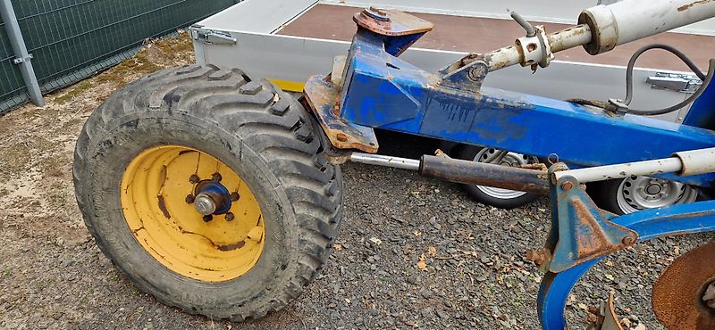 Överum 7 Skibowy Półzawieszany zagonowy non stop Hydraulika