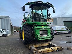 John Deere 9700