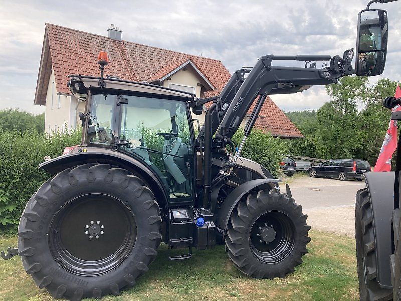 Valtra A 105 H4
