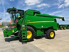 John Deere T670i