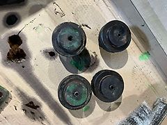 John Deere King pin for front axle (used) - John Deere 6810, 6910, 6910S