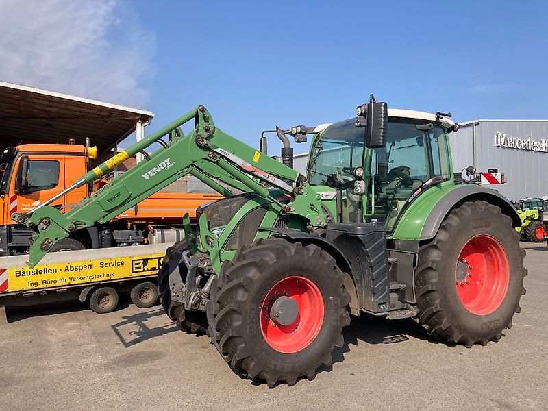Fendt 724 Vario TMS Profi Plus mit Frontlader
