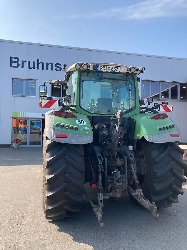Fendt 724 Vario TMS Profi Plus mit Frontlader