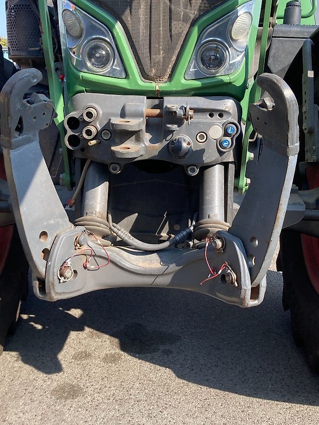 Fendt 724 Vario TMS Profi Plus mit Frontlader