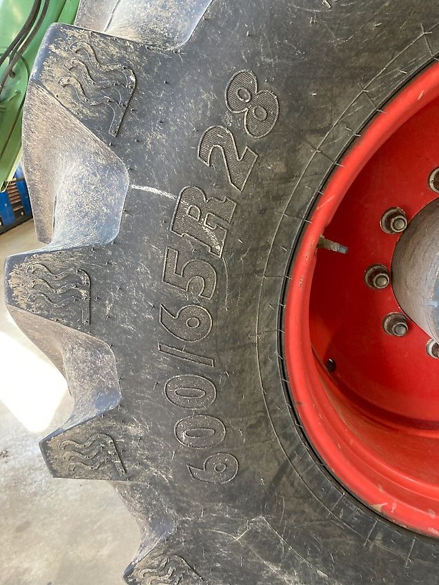 Fendt 724 Vario TMS Profi Plus mit Frontlader