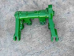 John Deere LIFT ARM ROCK SHAFT KIT (used) - John Deere 6000, 6010