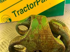 John Deere YOKE (used) - John Deere 6J,6000,7000