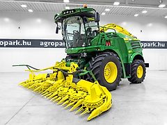 John Deere 8200 4WD forage harvester, with Kemper 360+ corn header, Activefill, kernel processor