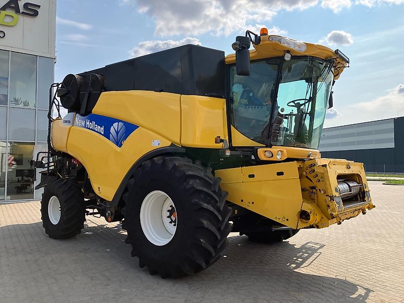 New Holland CR9090