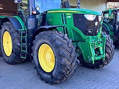 John Deere 6230