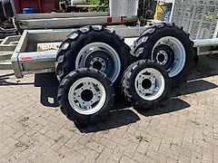 New Holland Mitas 12.4 R24