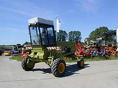 Fortschritt E 303 + Schneidwerk E 025