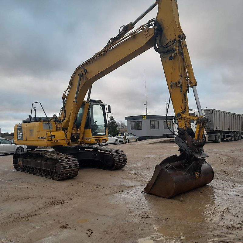 Komatsu PC 240 NLC-8K