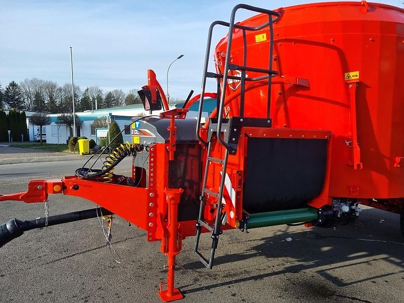 Kuhn FUTTERMISCHWAGEN PROFILE 24.2 CL