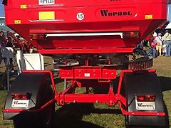 Woprol rozsiewacz nawozów Junior II Max 1500 z wózkiem transportowym